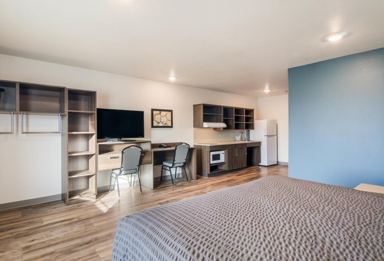 WoodSpring Suites Thornton-North Denver Eksteriør billede